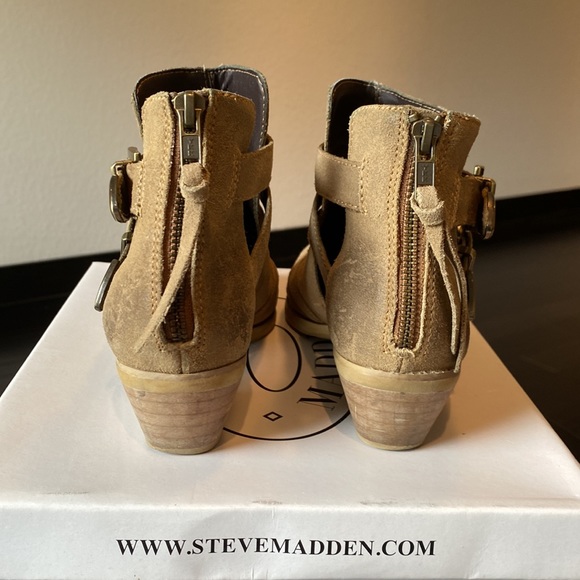 Steve Madden Cinch Bootie - Picture 7 of 11
